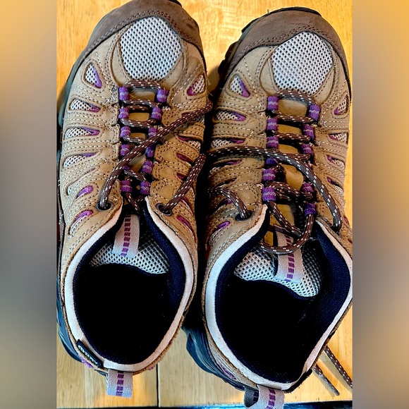 Womens oboz size 8 shoe - Picture 2 of 2